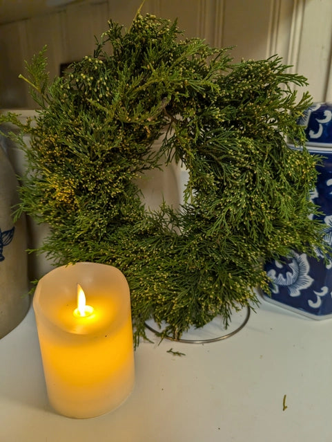 Traditional Cedar Wreath 28" and 22"